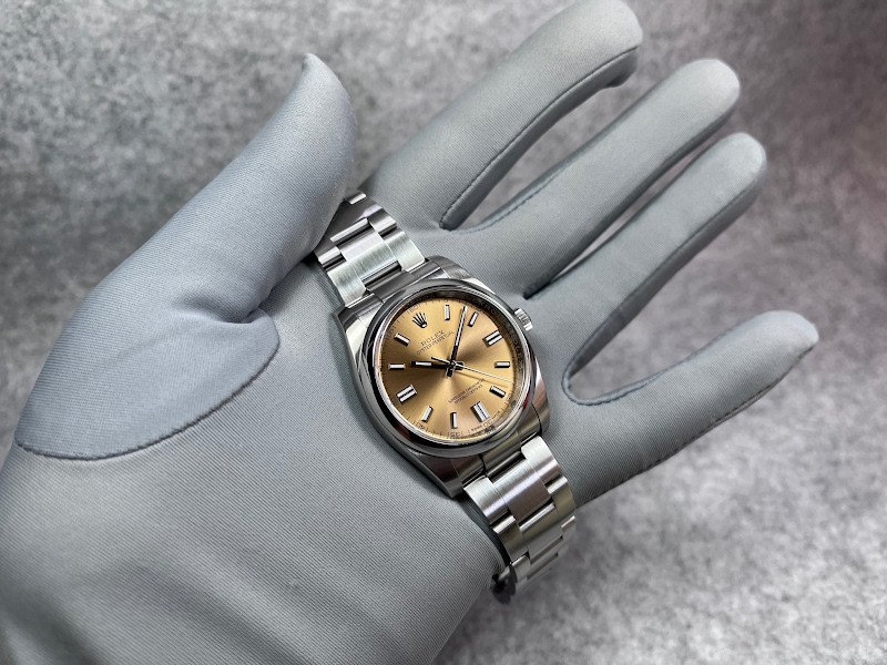 Rolex watch listing