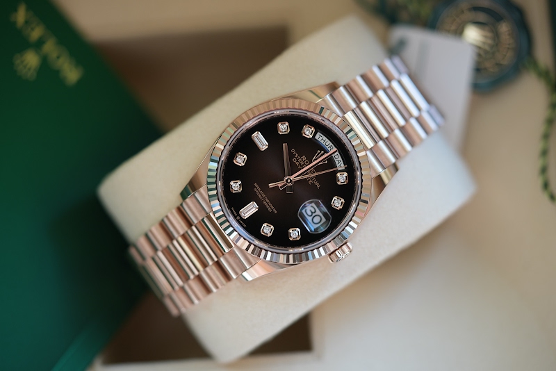 Rolex watch listing