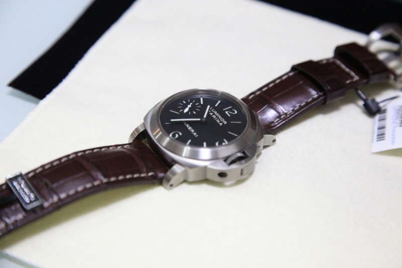 Panerai watch listing