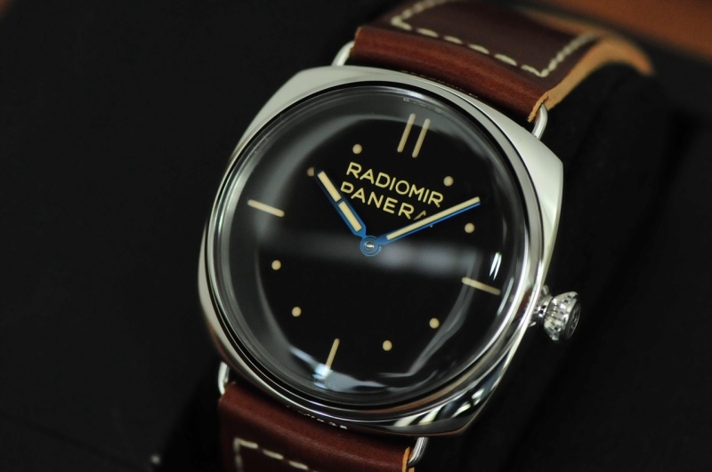 Panerai watch listing