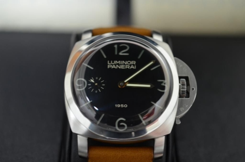 Panerai watch listing