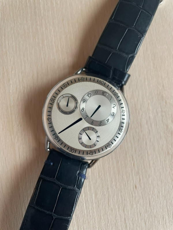 Ressence watch listing