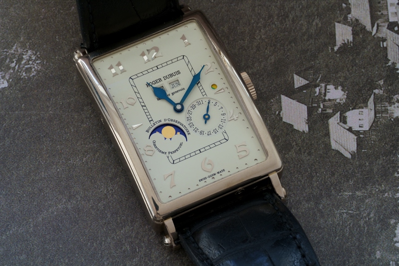 Roger Dubuis watch listing