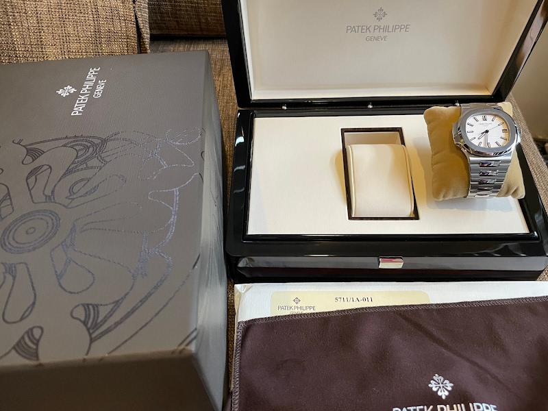 Patek Philippe watch listing