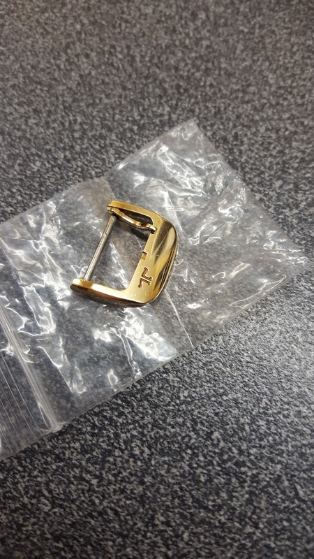 Accessories watch listing