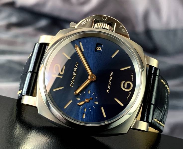 Panerai watch listing