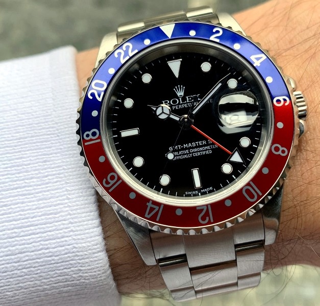Rolex watch listing