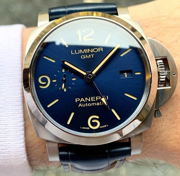 Panerai watch listing