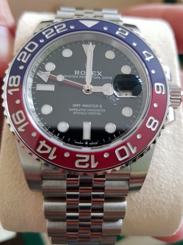 Rolex watch listing