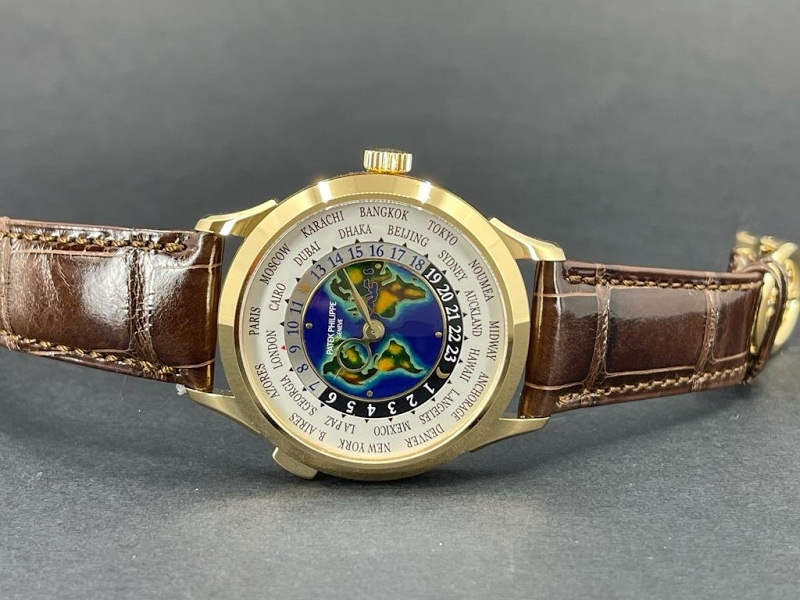 Patek Philippe watch listing