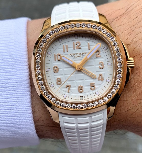 Patek Philippe watch listing