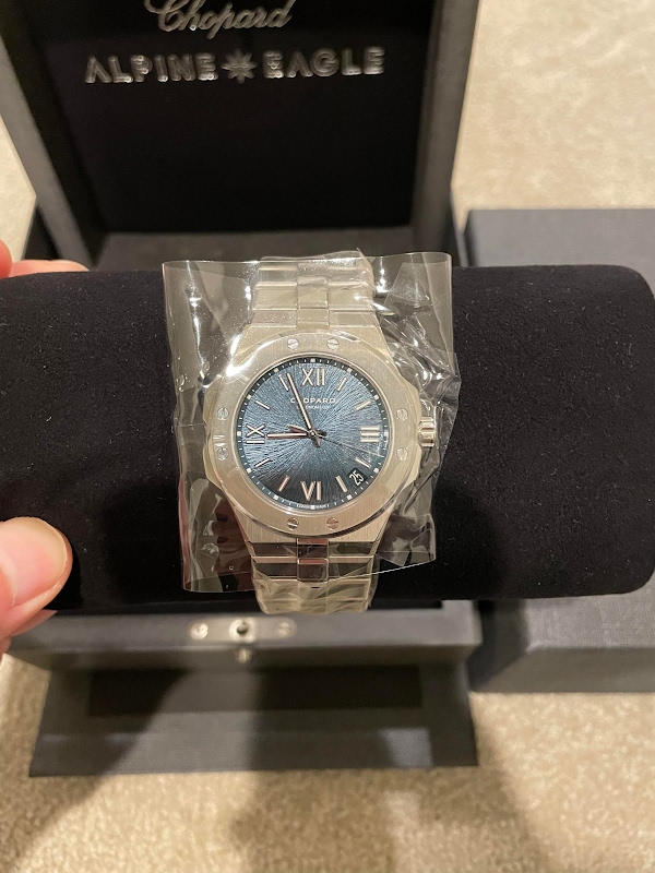 Chopard watch listing