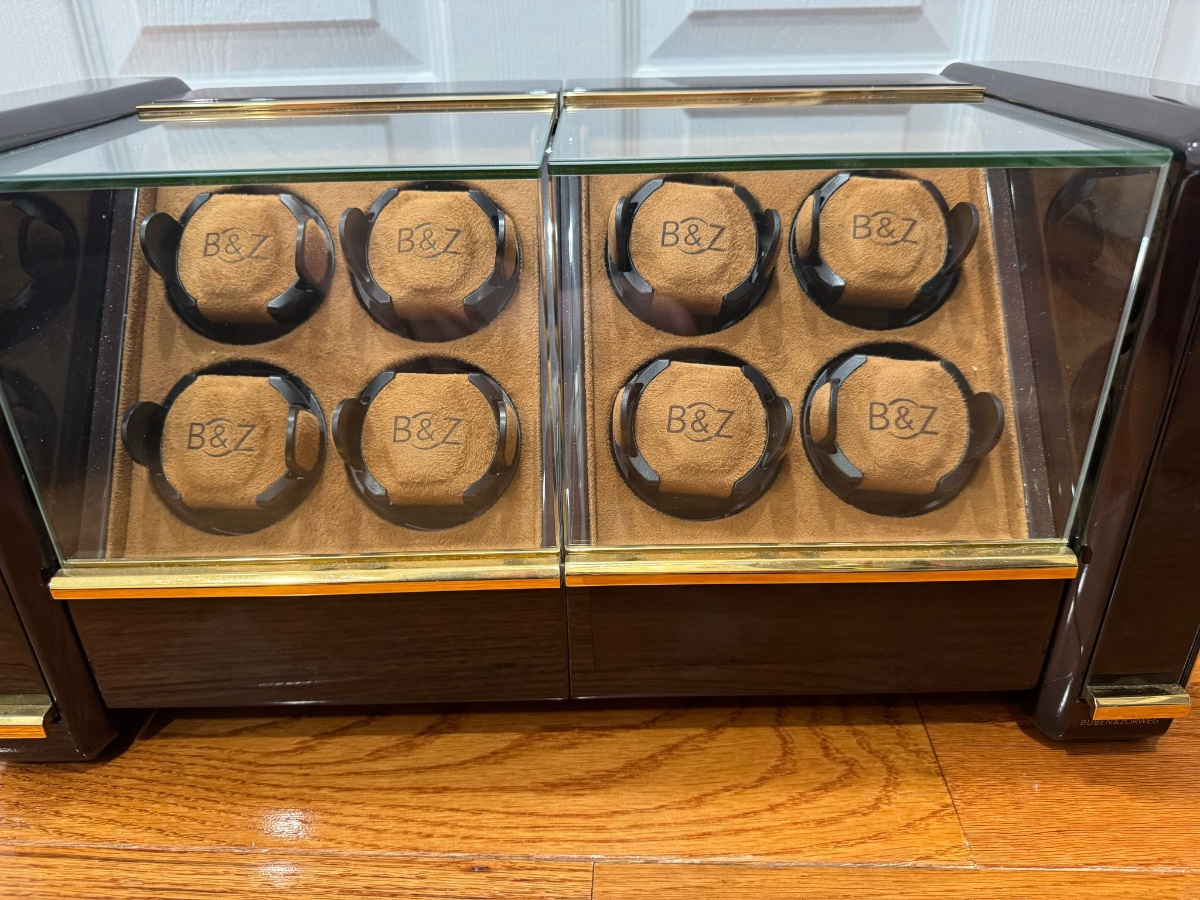 Accessories watch listing