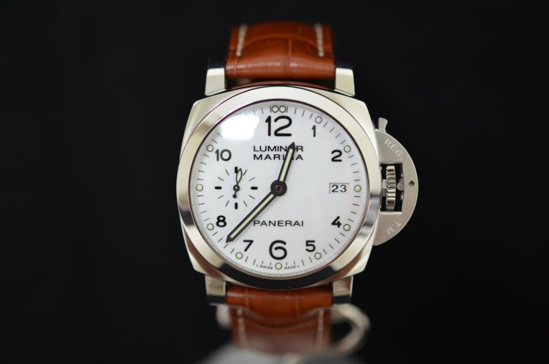Panerai watch listing