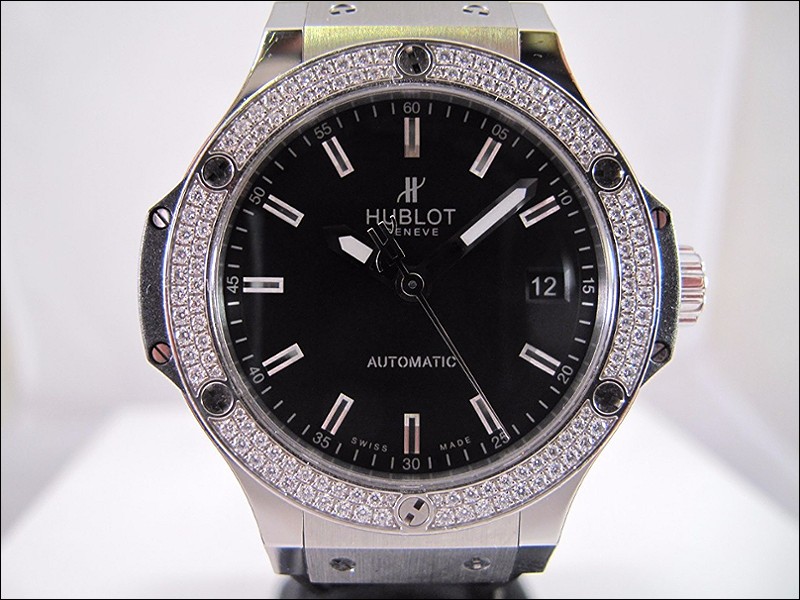 Hublot watch listing