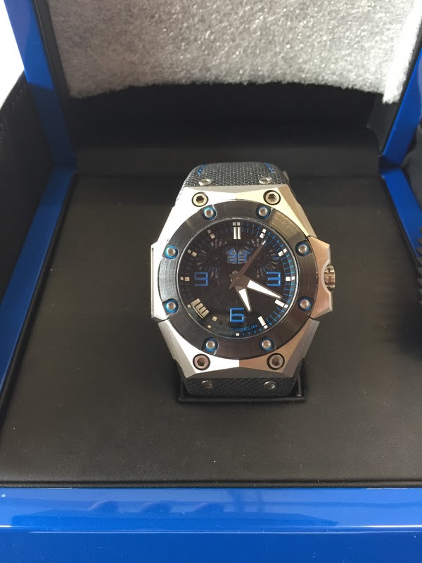 Linde Werdelin watch listing