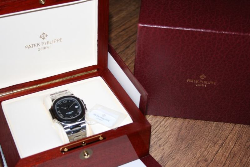 Patek Philippe watch listing