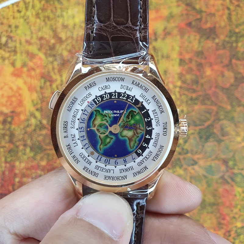 Patek Philippe watch listing
