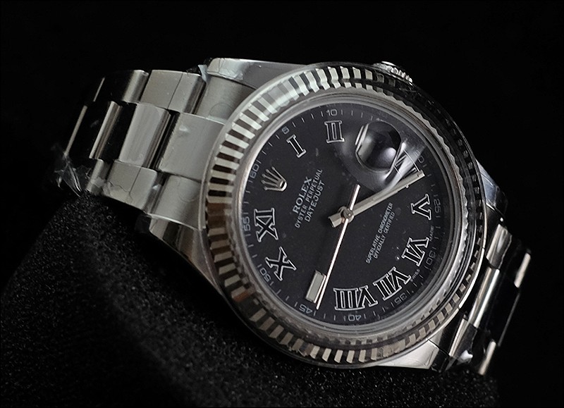 Rolex watch listing