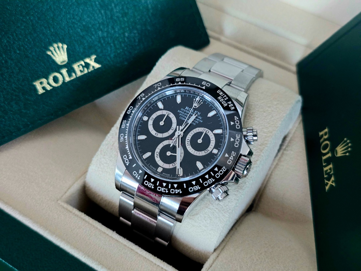 Rolex watch listing
