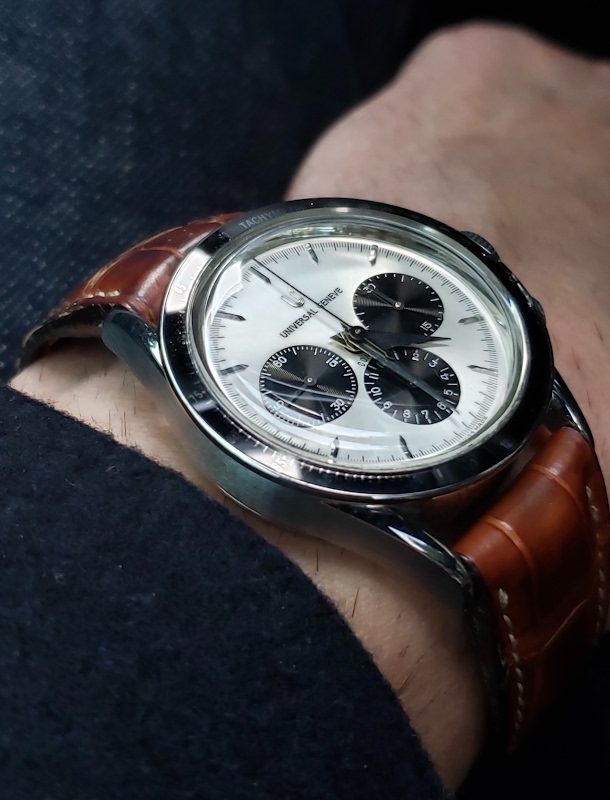 Universal Geneve Compax watch listing