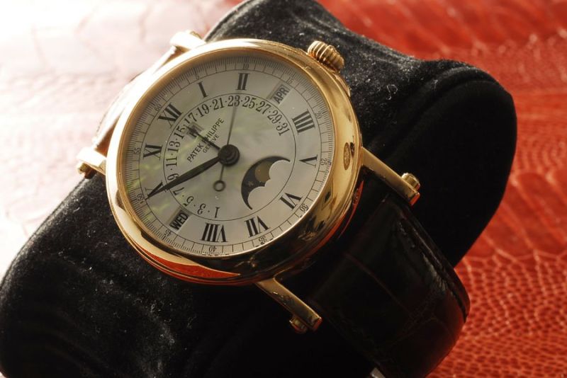 Patek Philippe watch listing