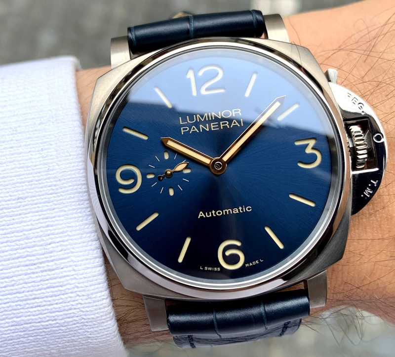 Panerai watch listing