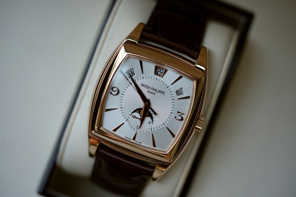 Patek Philippe watch listing