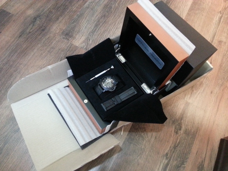 Panerai watch listing