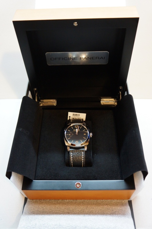 Panerai watch listing