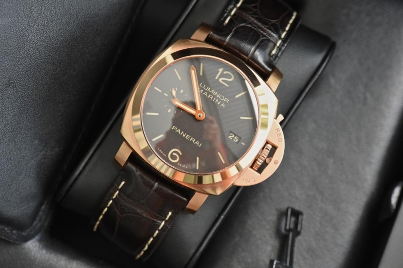 Panerai watch listing