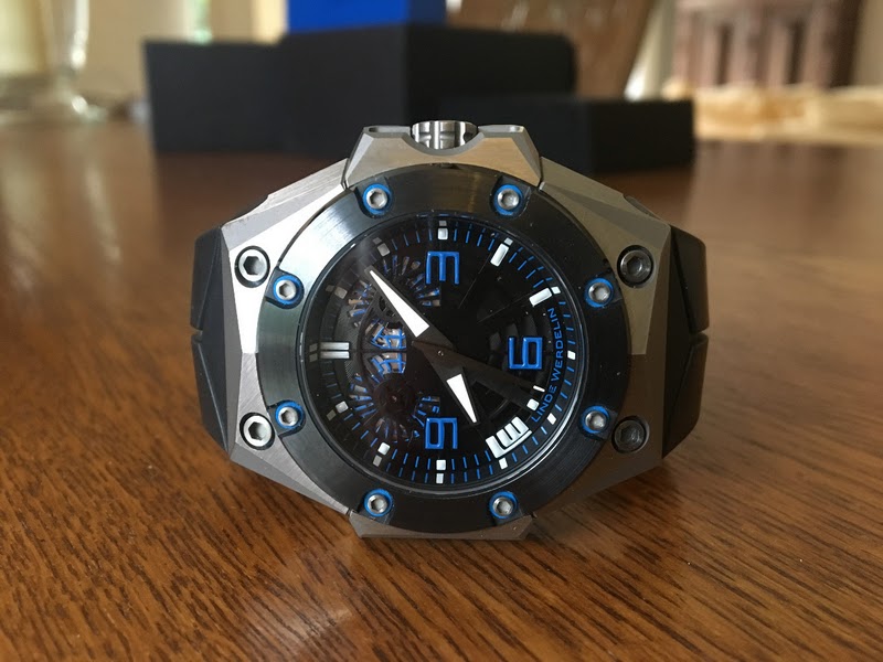 Linde Werdelin watch listing