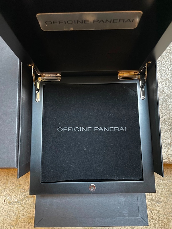 Panerai watch listing