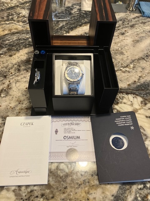 CZAPEK watch listing