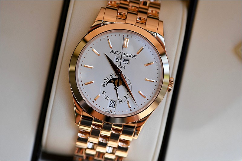Patek Philippe watch listing