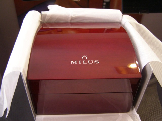 Milus watch listing