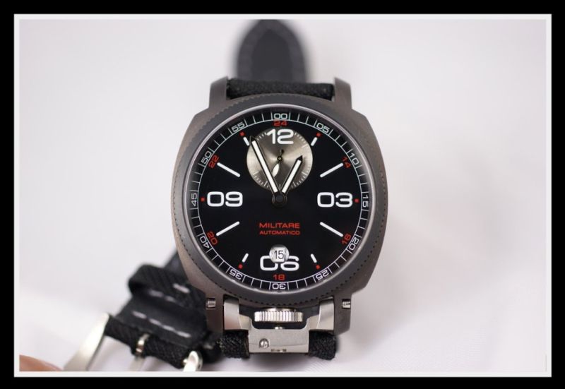 Anonimo watch listing