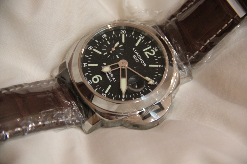 Panerai watch listing