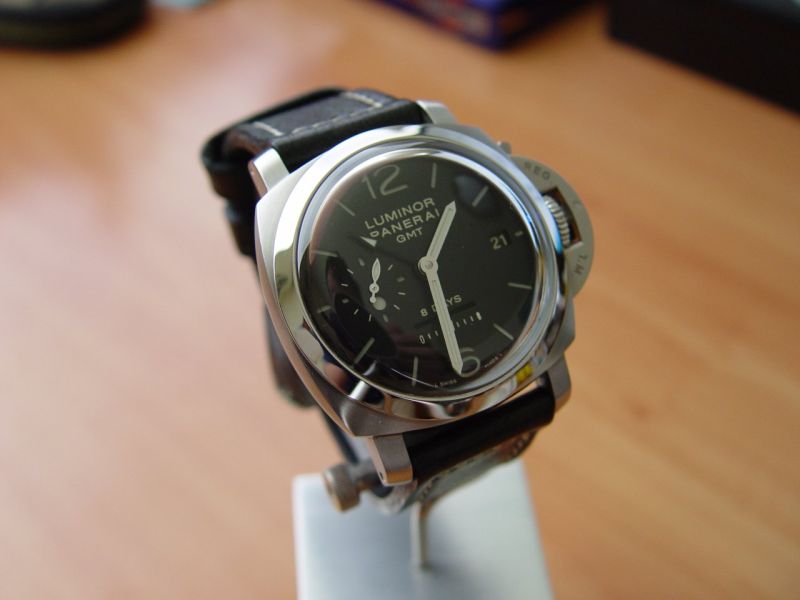 Panerai watch listing