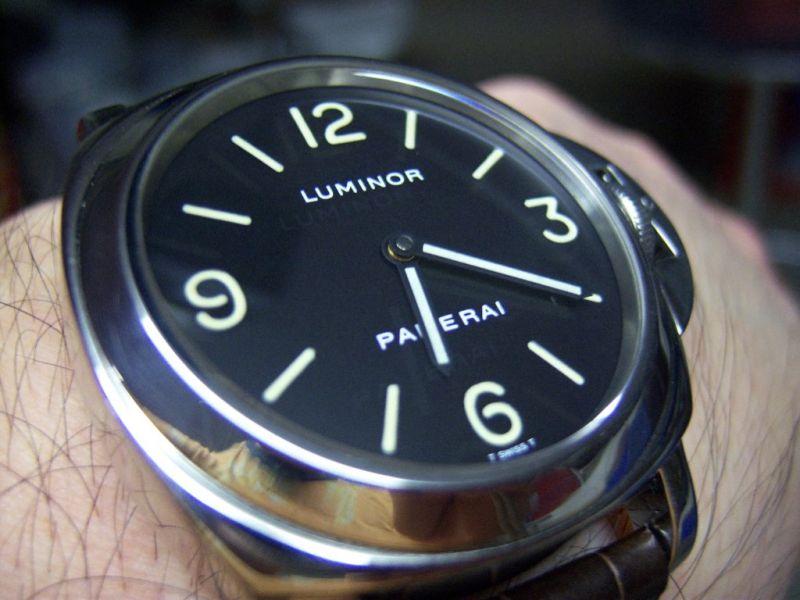 Panerai watch listing
