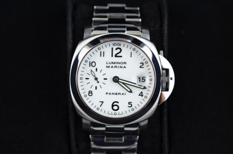 Panerai watch listing