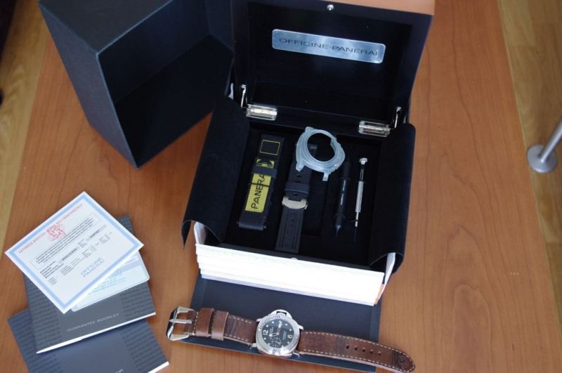 Panerai watch listing