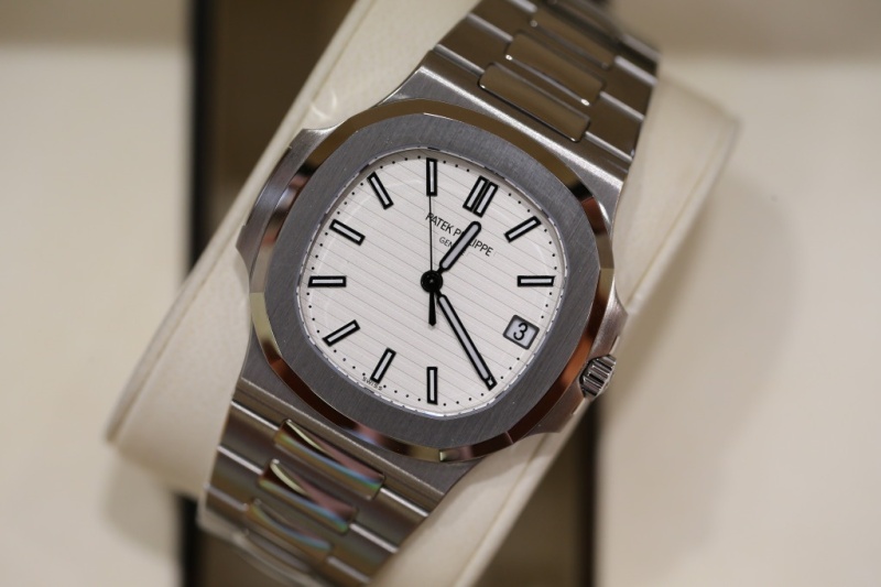 Patek Philippe watch listing