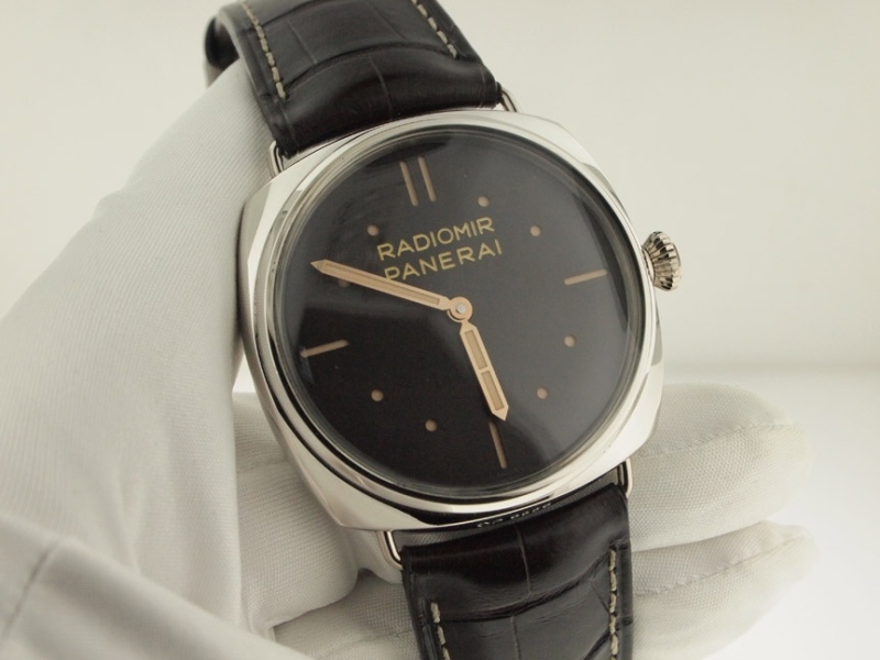 Panerai watch listing