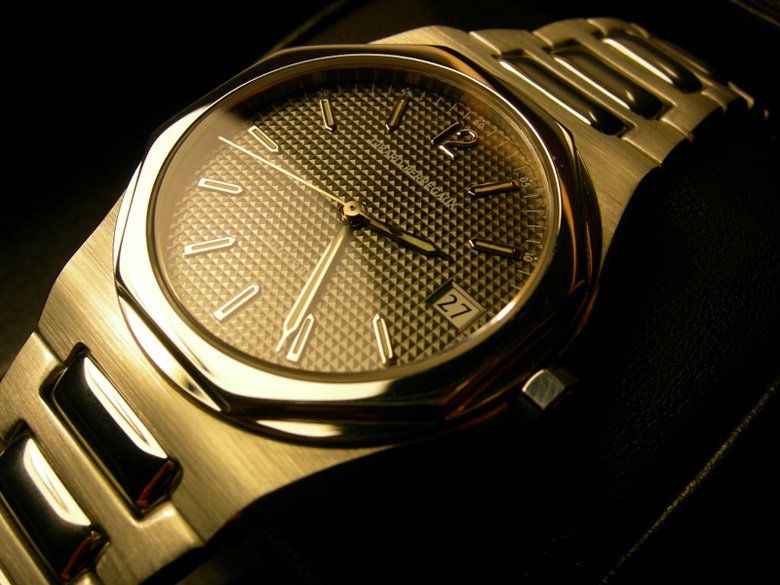 Girard Perregaux watch listing