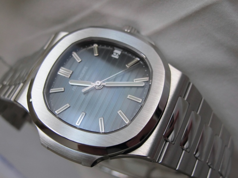 Patek Philippe watch listing