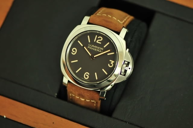 Panerai watch listing