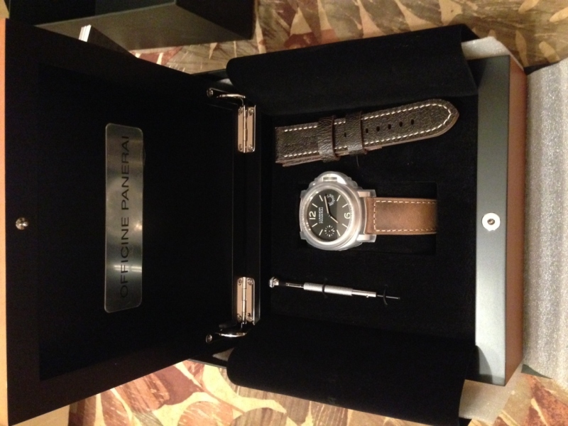 Panerai watch listing