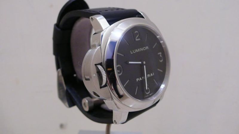 Panerai watch listing