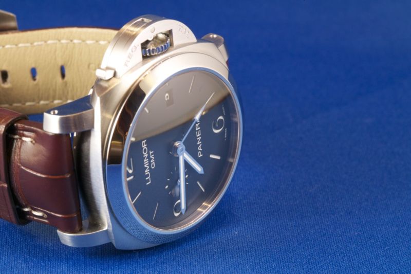 Panerai watch listing